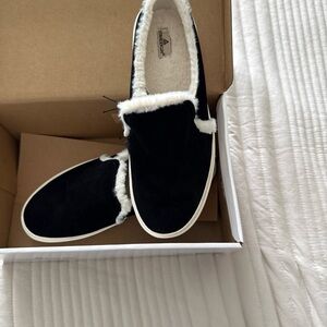 Staheekum Women's Cozy Camp Mule - Black